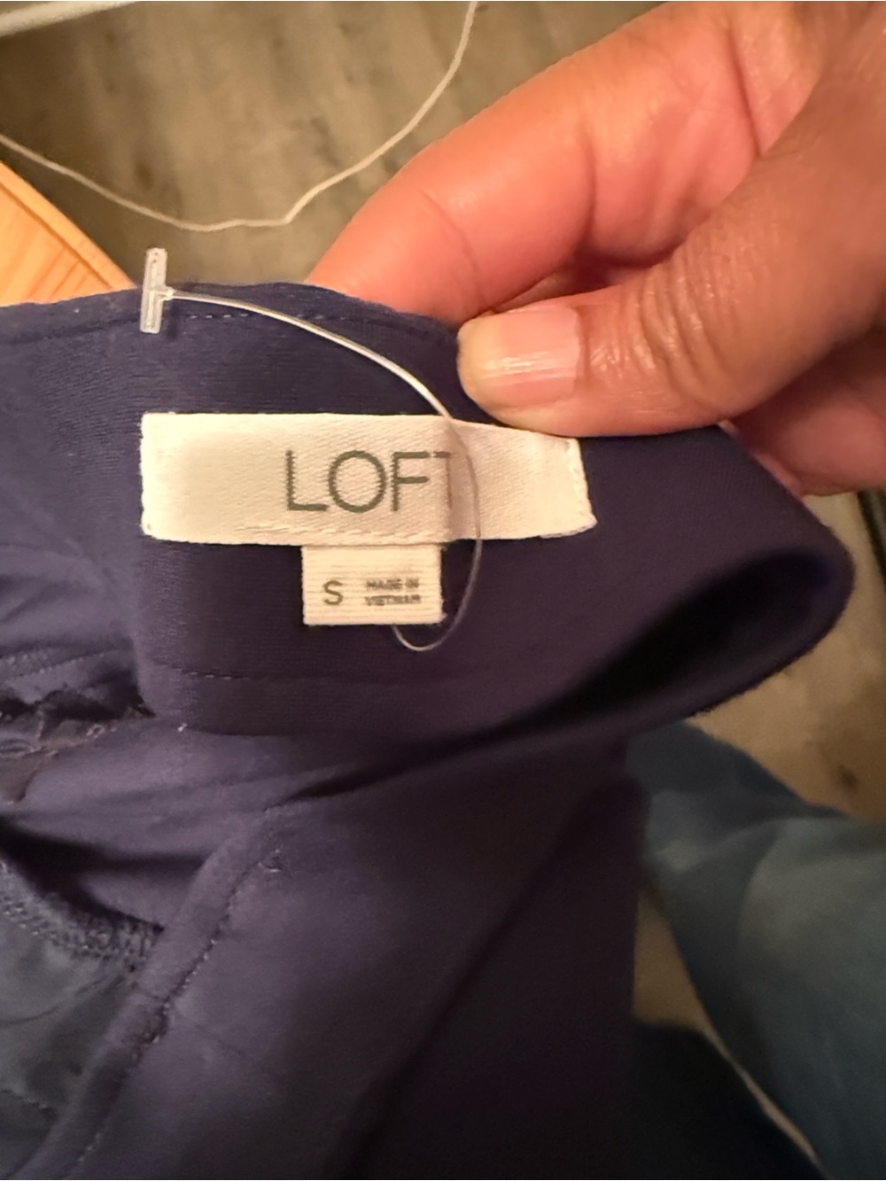 LOFT Wide-Leg Ponte Pants (Two pairs in Navy Blue and Grey) - Picture 4 of 8